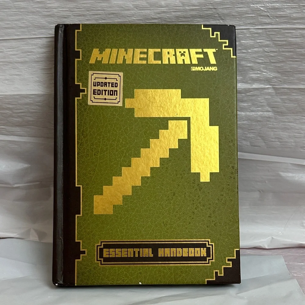 Minecraft Essential Handbook - Updated Edition